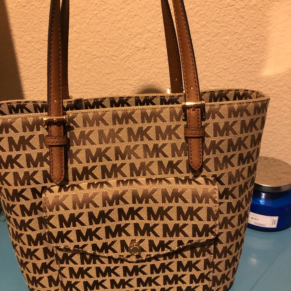 Brand new Michael Kors tote.